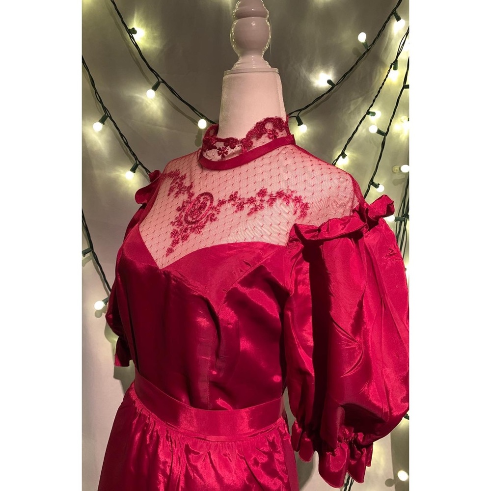 Dress - Picture 2 of 4
